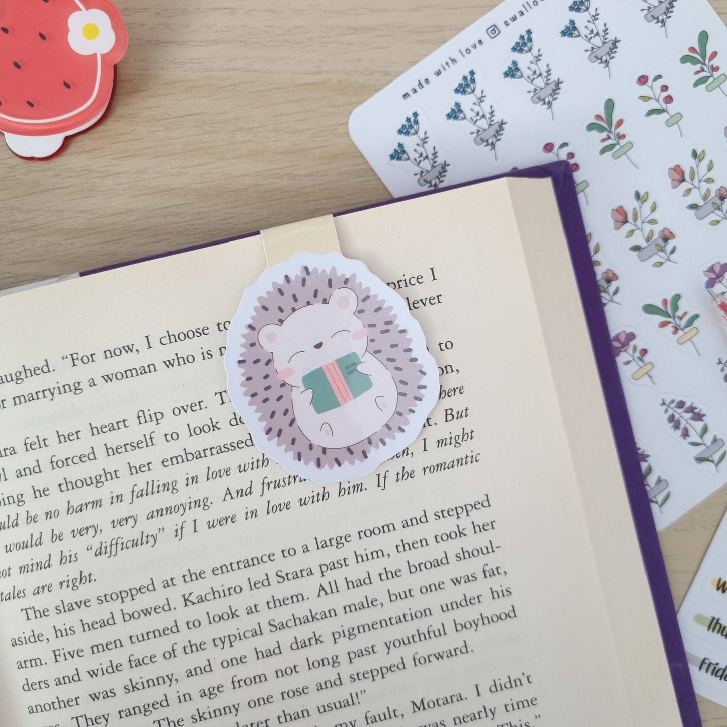 Magnetic Bookmark - Adorable Reading Hedgehog